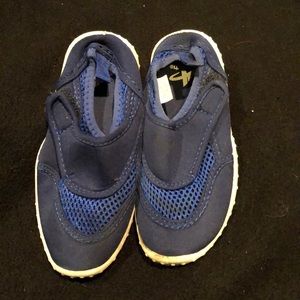 Water shoes